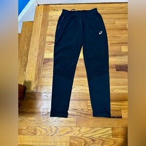 ASICS women’s joggers